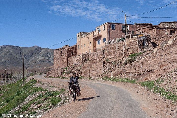 Entre Ait-Ben-Haddou et Télouet 2007 Entre Ait-Ben-Haddou et Télouet 2007