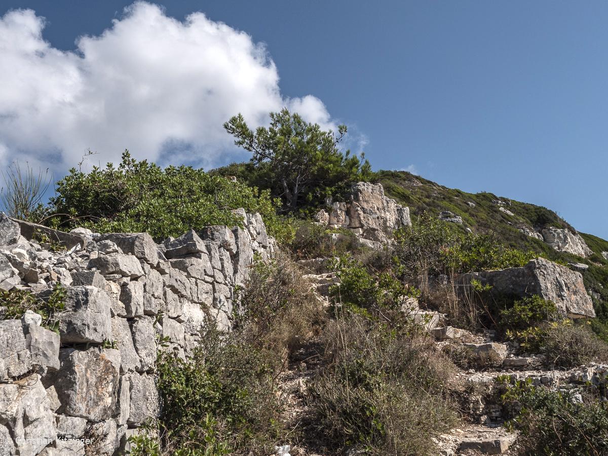 Vers l'Arche de Tripitos