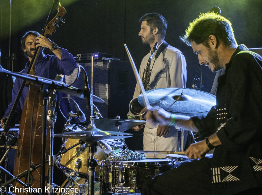 Rémi Bouyssière, cb; Léon Phal, sax; Arthur Alard, dr.